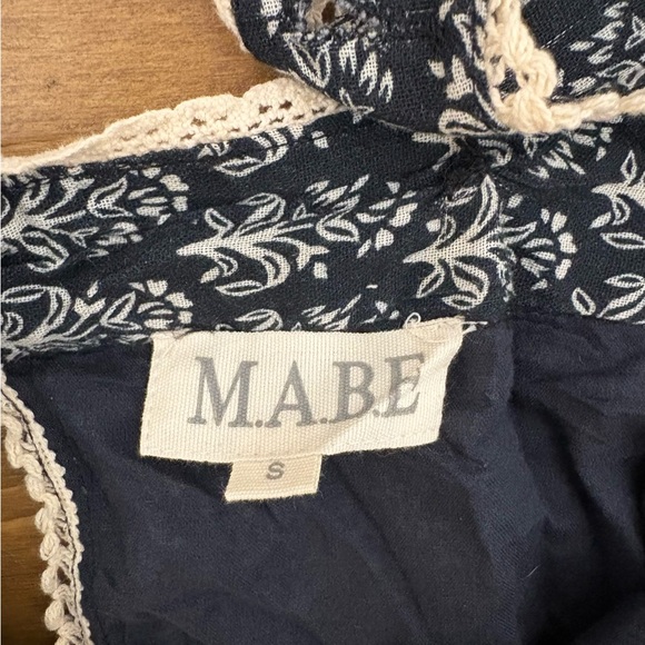 M.A.B.E. Chic Black and White Maxi Dress - Picture 4 of 4